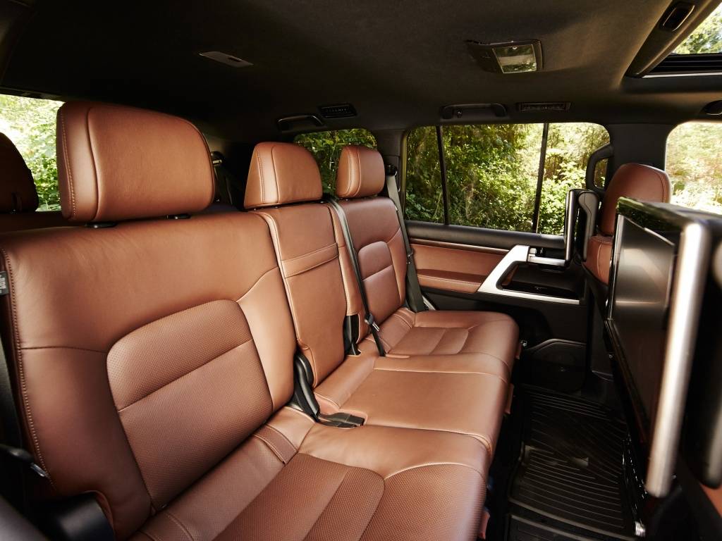 Toyota Land Cruiser 200