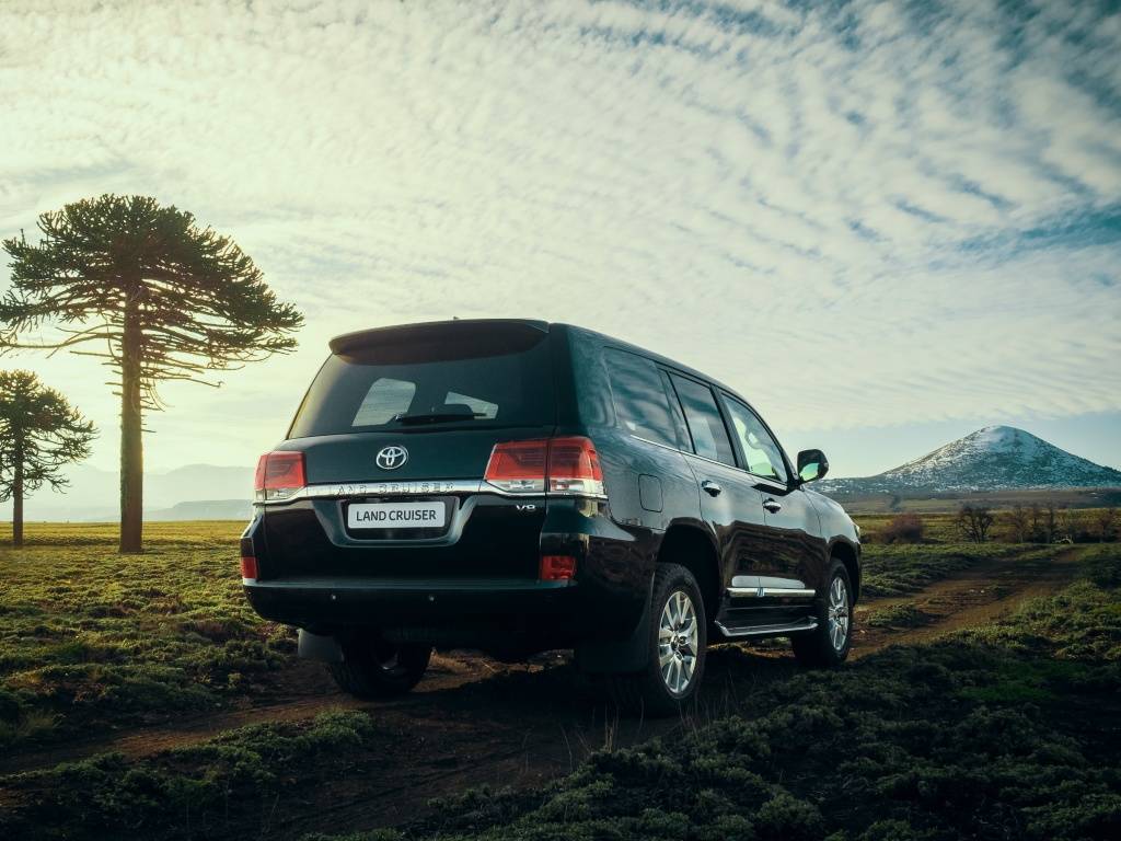 Toyota Land Cruiser 200